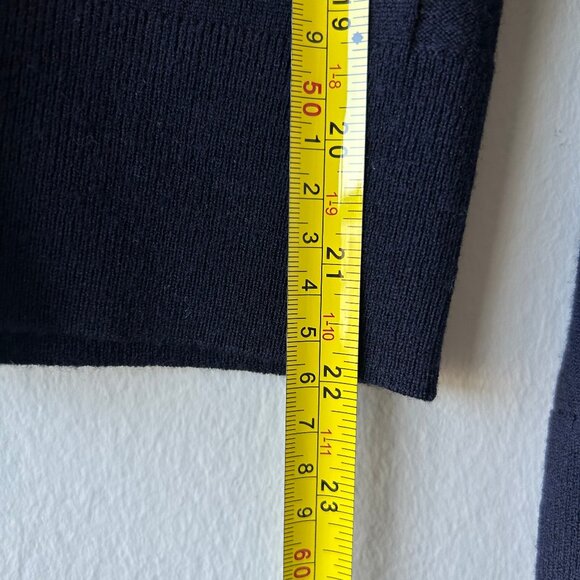Banana Republic Extra-Fine Merino Wool Crewneck Button Cardigan Navy Blue Size M - Picture 6 of 7